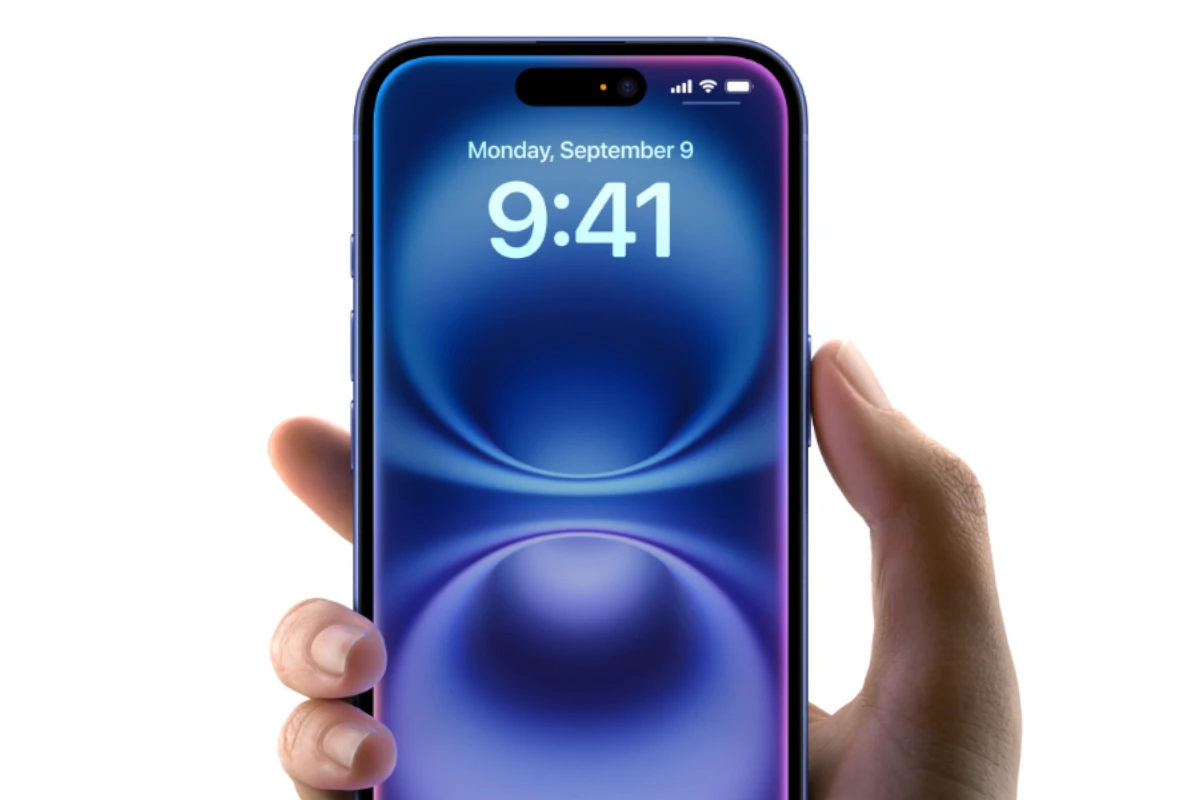 如何在汽车中为iPhone 16充电