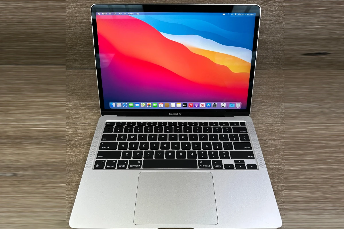 MacBook Air M1 vs M2