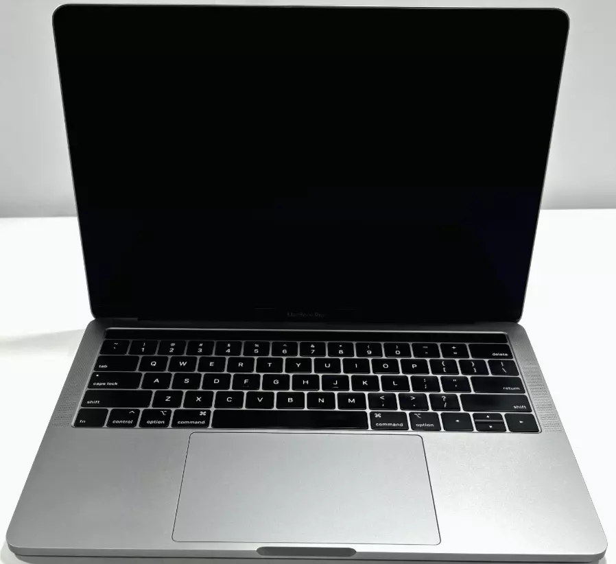 如何修复MacBook无电源问题：分步故障排除指南