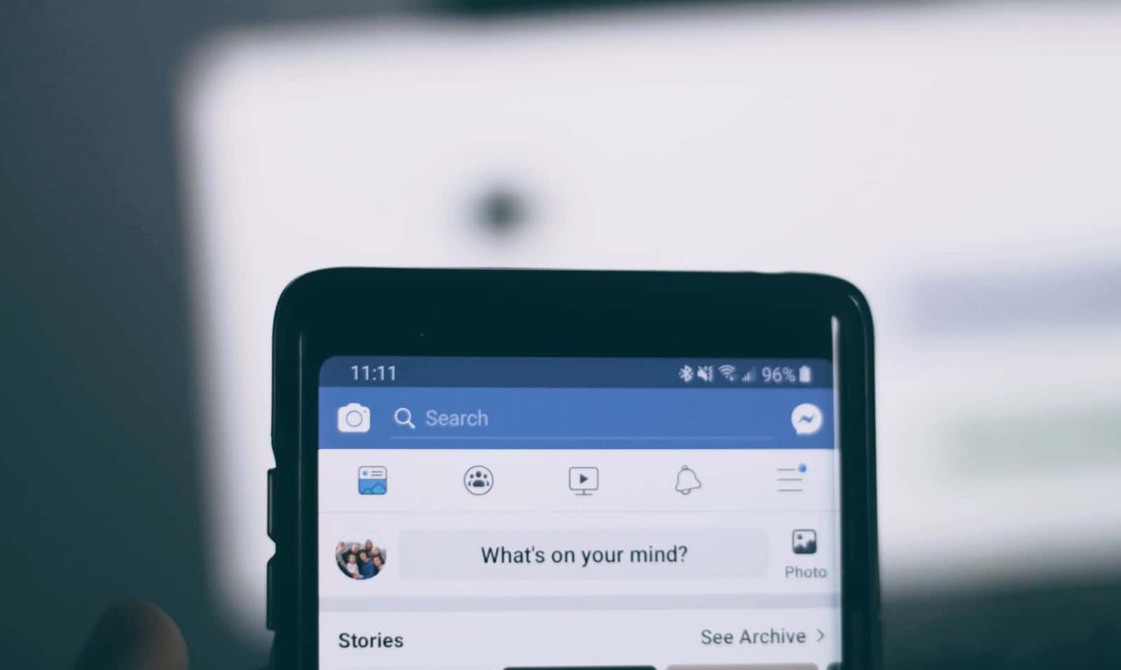 如何在iPhone和Android上停用或删除Facebook