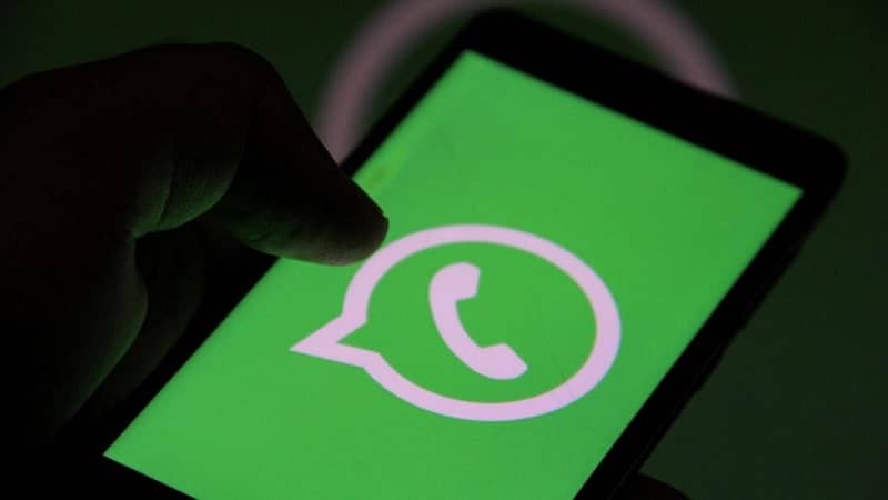 如何查看 WhatsApp 联系人的新状态？