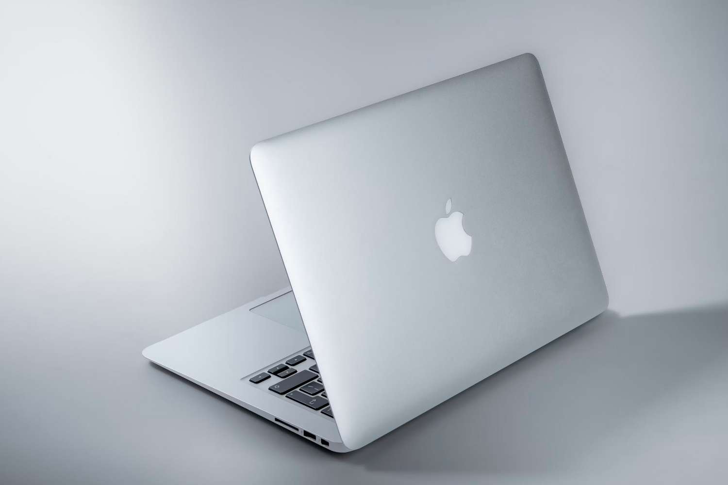 MacBook Air M4：我们对本周揭幕设备了解什么？